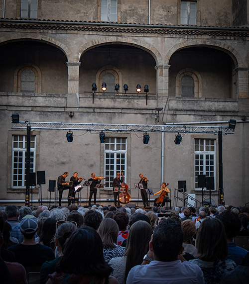 Visuel du Festival Cordes en Ballade © La Caverne de l'image
