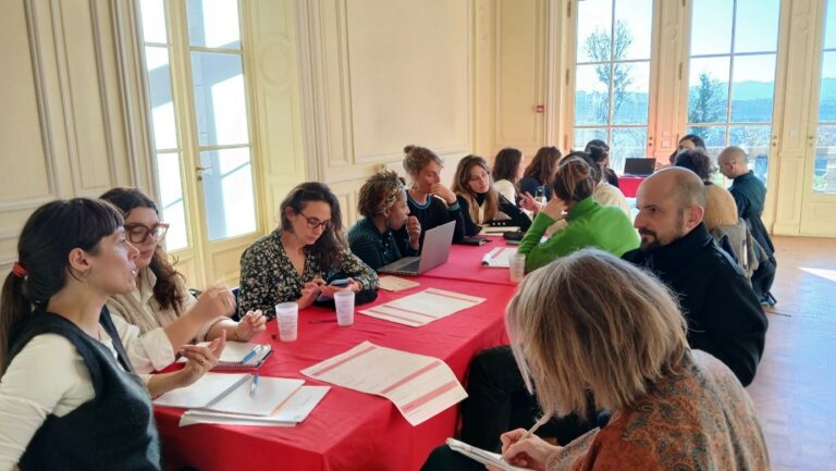 Visuel de la journée professionnelle sur les métiers de la médiation culturelle en décembre 2025